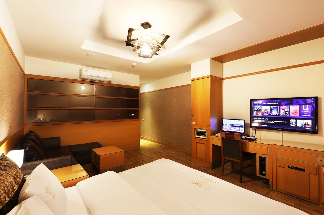 Bucheon Sr Hotel Esterno foto